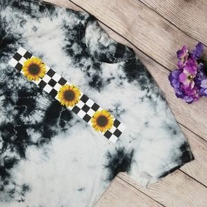 Checkerboard Sunflower Tee